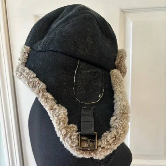 Crown Cap Shearling Aviator Hat with Leather Buckles - Picture 4 of 8